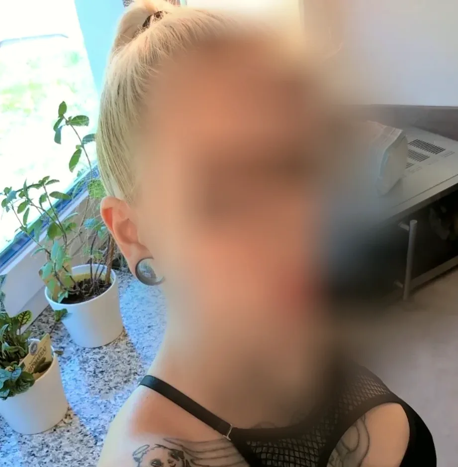Alba, 27
