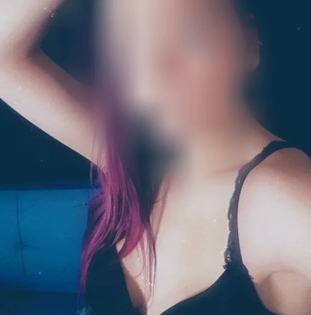 Amanda, 27