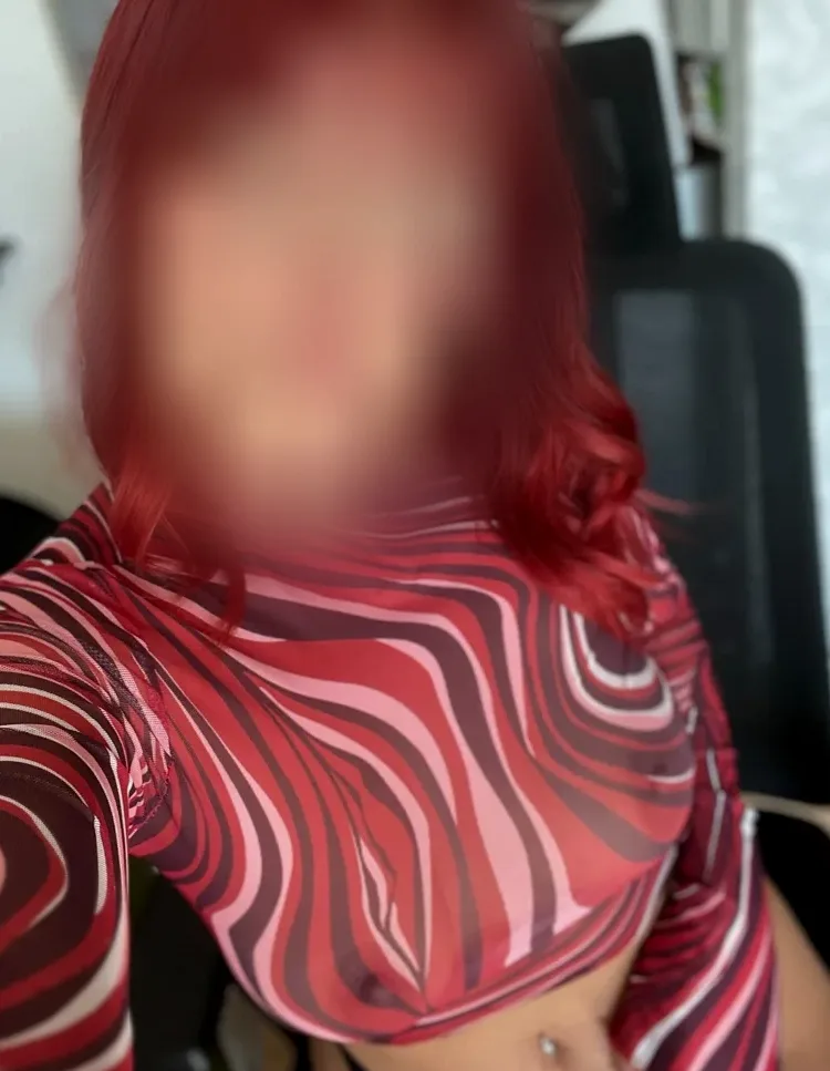 Nadia, 26